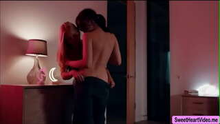 MILF Сара Vandella конечно не пичка лижење со Лив Диви