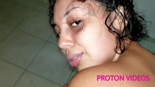 See on suitsetamise stseeni kena tattoed naiste mudel. Siin me pärit või nende sotsiaalset staatust kurat teda päris kiisu, kui ta on suitsetamine. Neile, kellele meeldib suitsetamine. Kaks nurka, sealhulgas POV.