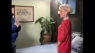 La abadía de Gale Pornstar anal golpeando vintage La abadía de Gale Pornstar anal golpeando vintage