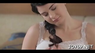 Prurient ಲೂಸಿ ಎಲ್ ನಿಧಾನವಾಗಿ ಪಡೆಯುವಲ್ಲಿ ನಗ್ನ ಮೋಜಿಗಾಗಿ