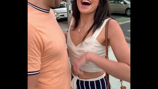 TAM SAHNE Minyon genç bebek Avi Aşk Gets Berbat tarafından Yeni Buddy