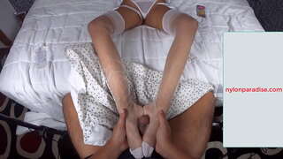 Cum nylon jalat pohjat Cum nylon jalat pohjat